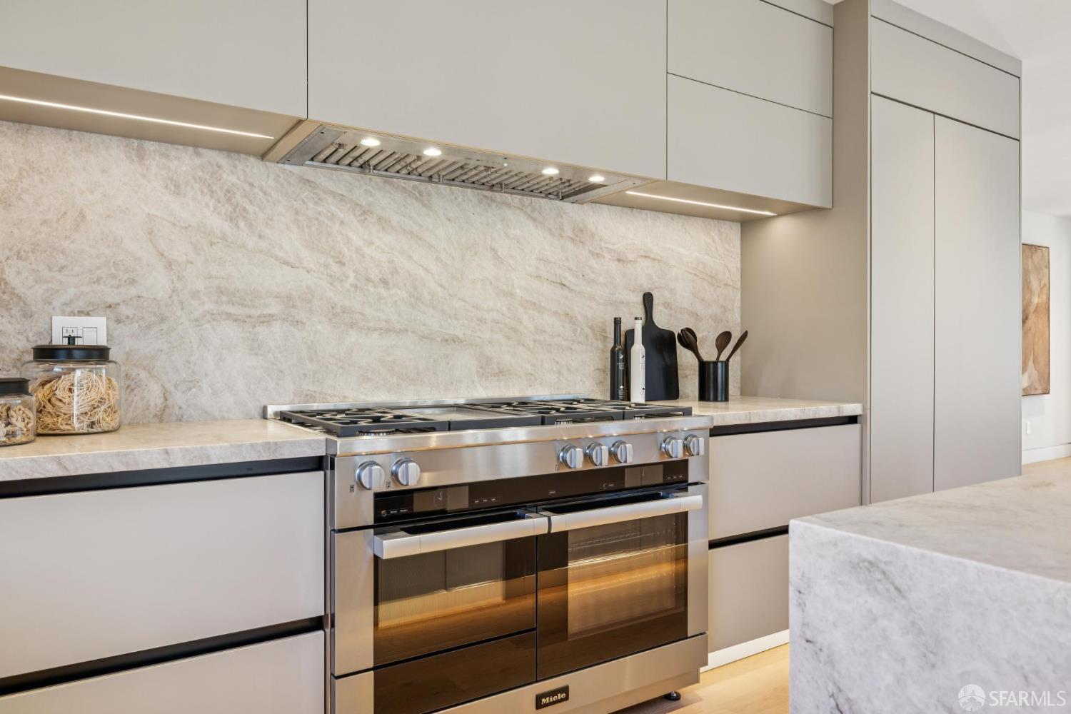 Detail Gallery Image 24 of 71 For 199 Brentwood Ave, San Francisco,  CA 94127 - 4 Beds | 4/1 Baths