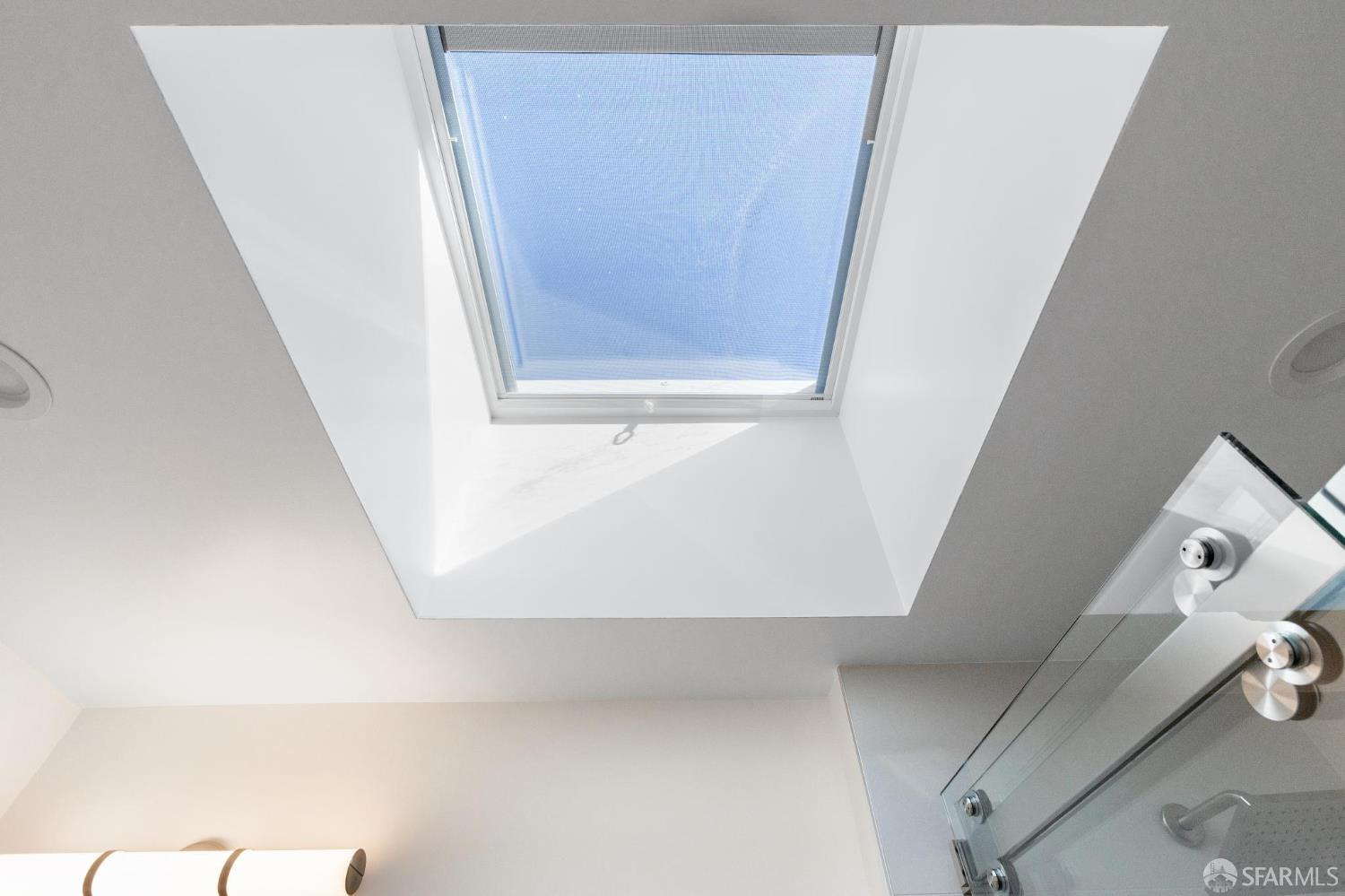 Photo #33: 426101434 Listing: Photo #33