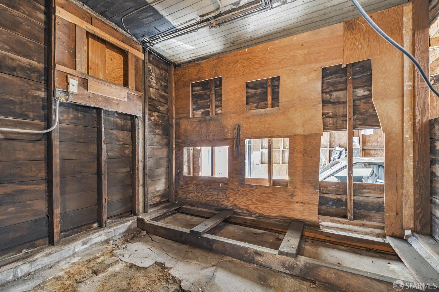 Detail Gallery Image 60 of 72 For 1733 Leavenworth St, San Francisco,  CA 94109 - – Beds | – Baths