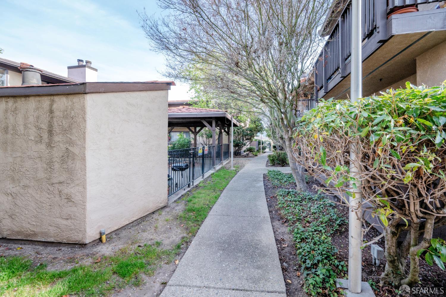 Detail Gallery Image 72 of 75 For 15065 Hesperian Blvd #22,  San Leandro,  CA 94578 - 2 Beds | 1 Baths