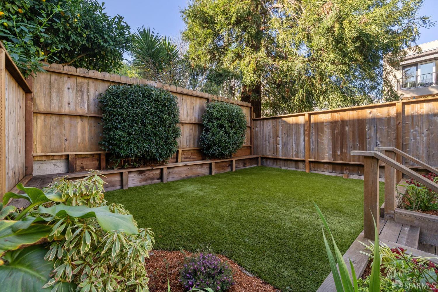 Detail Gallery Image 14 of 39 For 826 Diamond St, San Francisco,  CA 94114 - 4 Beds | 4 Baths