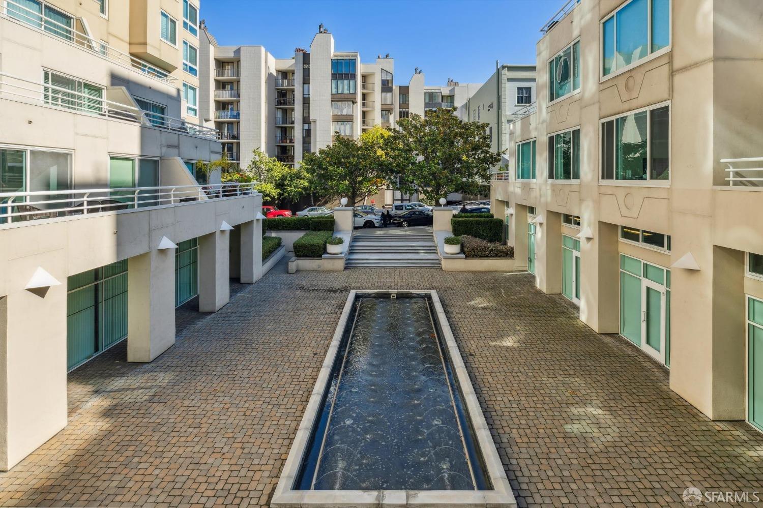 Detail Gallery Image 32 of 39 For 111 Chestnut St #303,  San Francisco,  CA 94111 - 2 Beds | 2 Baths