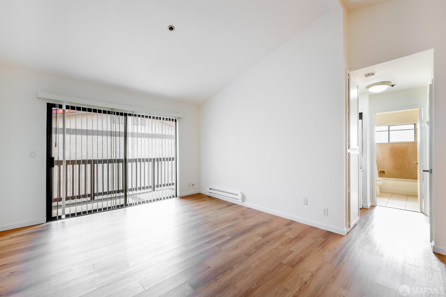 Detail Gallery Image 43 of 75 For 15065 Hesperian Blvd #22,  San Leandro,  CA 94578 - 2 Beds | 1 Baths