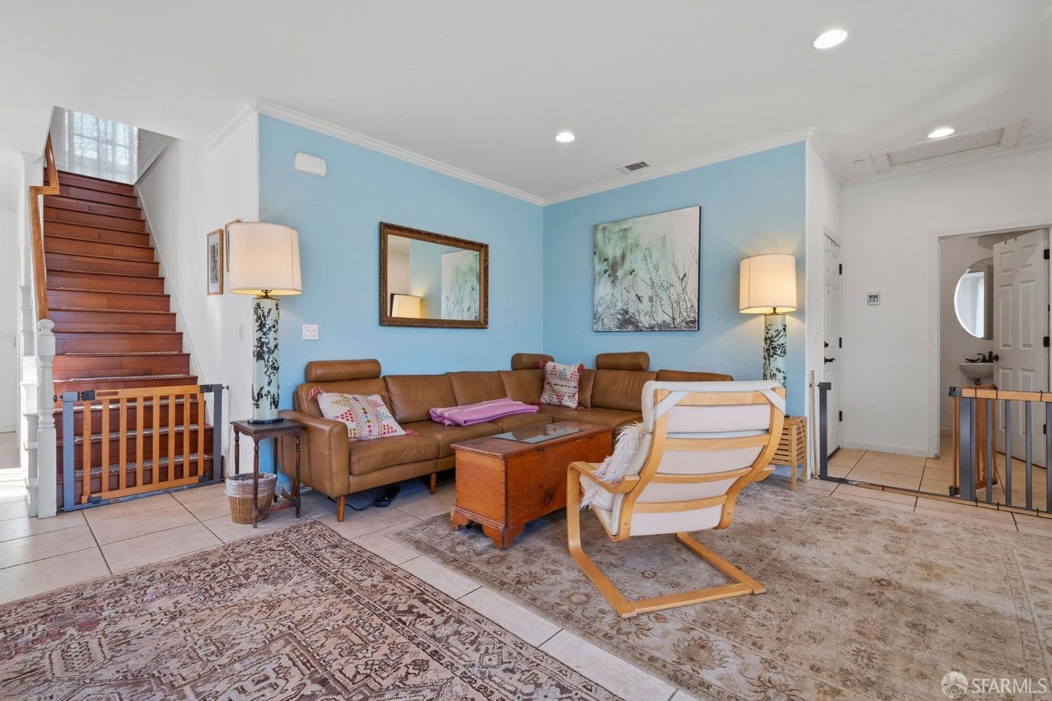 Detail Gallery Image 5 of 48 For 820 Almar Ave, Santa Cruz,  CA 95060 - 3 Beds | 2/1 Baths