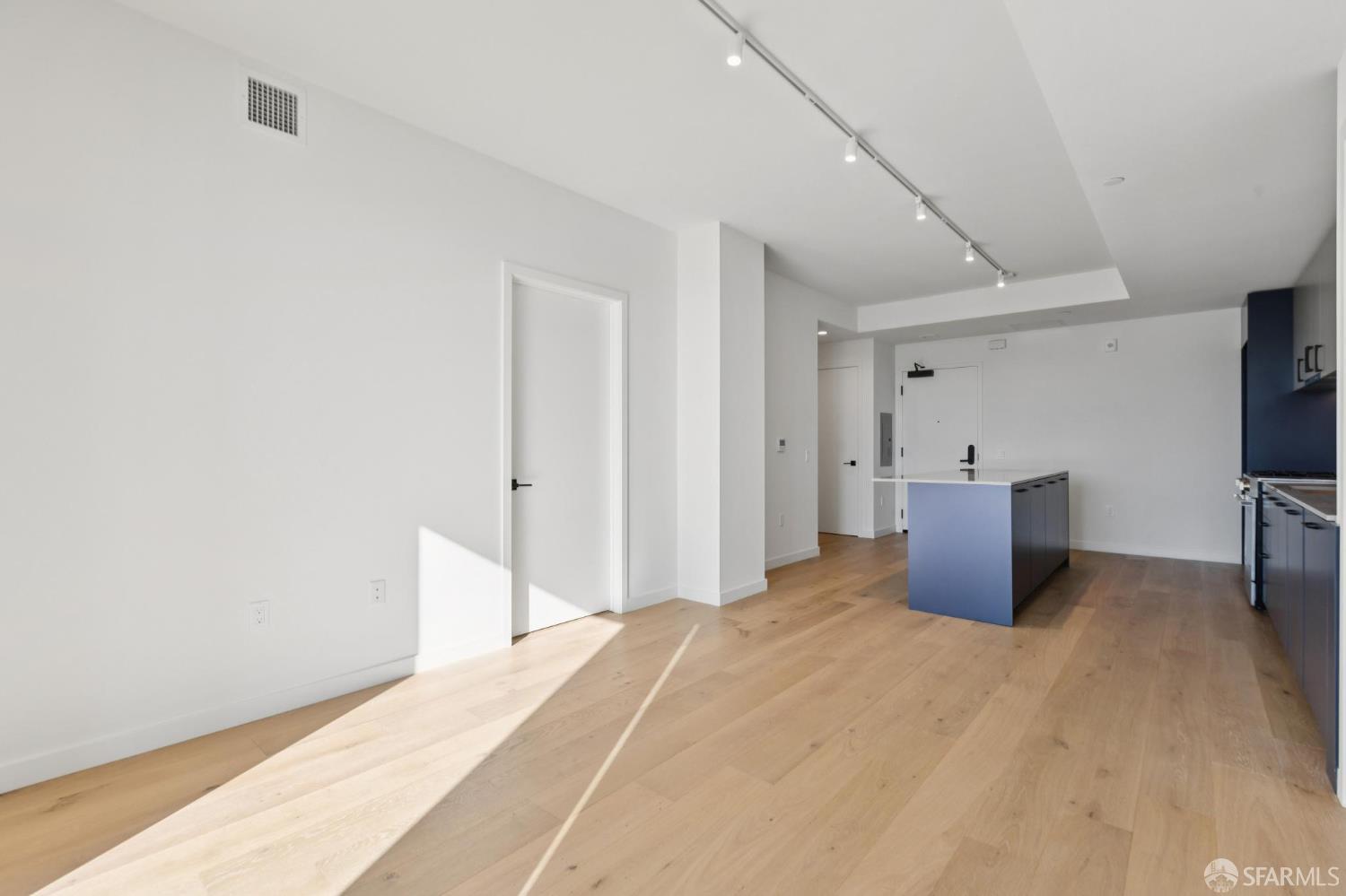 Detail Gallery Image 4 of 7 For 988 Harrison St Sc8,  San Francisco,  CA 94107 - 2 Beds | 2 Baths