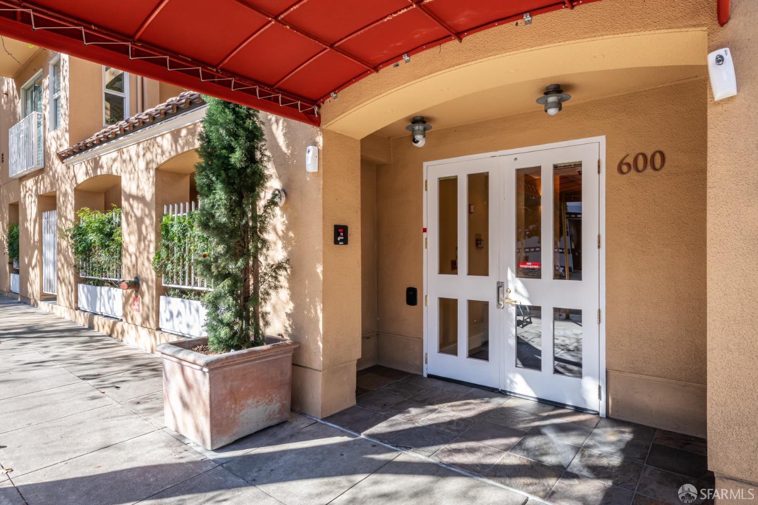 Detail Gallery Image 2 of 29 For 600 Chestnut St #107,  San Francisco,  CA 94133 - 2 Beds | 2 Baths