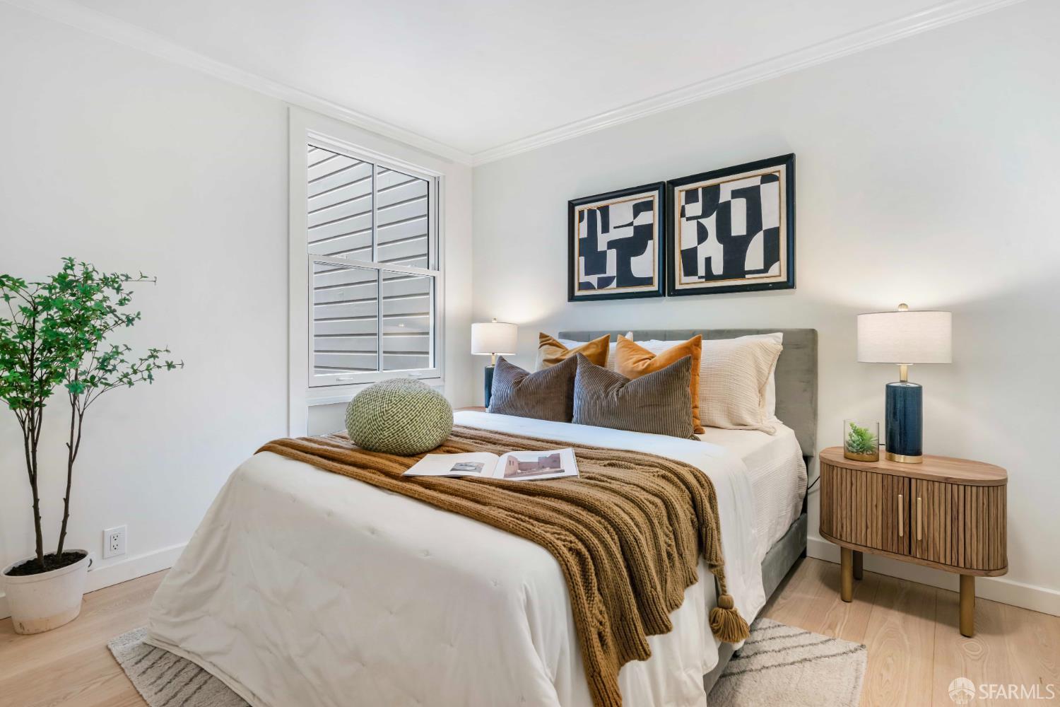 Detail Gallery Image 5 of 36 For 1734 Bay St #106,  San Francisco,  CA 94123 - 2 Beds | 1 Baths