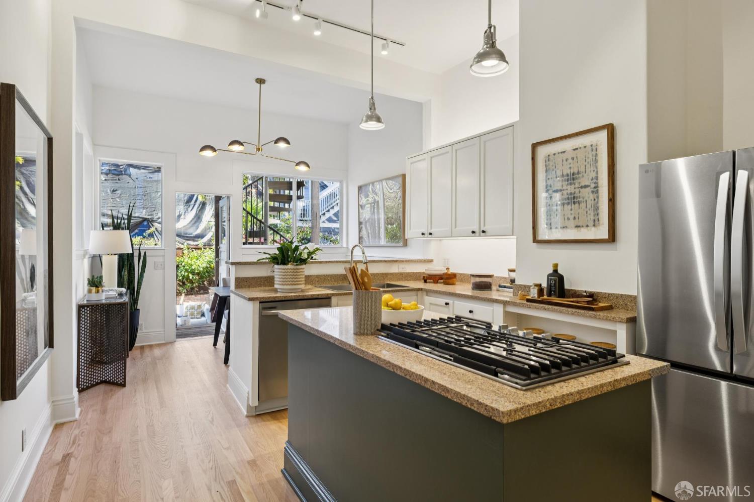 Photo #22: 425091990 Listing: Photo #22