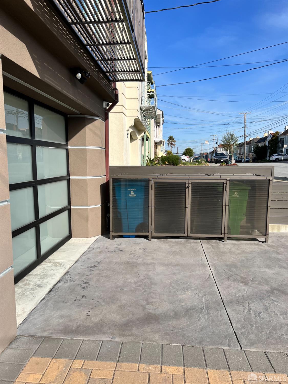 Detail Gallery Image 7 of 82 For 1671 34th Ave, San Francisco,  CA 94122 - 5 Beds | 3 Baths