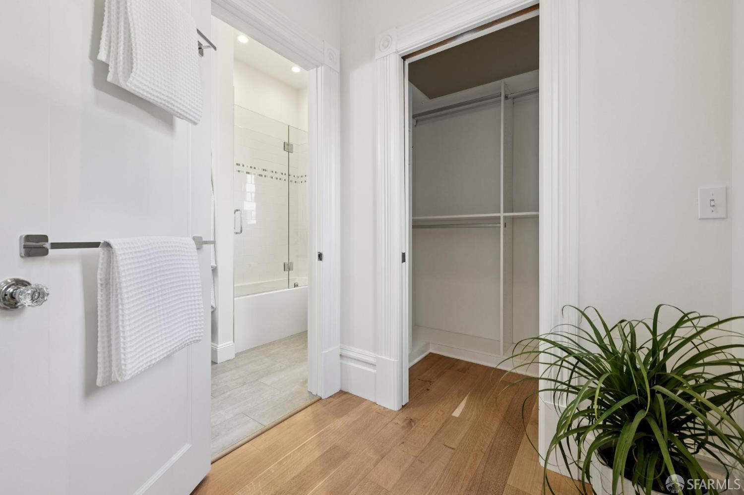 Detail Gallery Image 21 of 39 For 826 Diamond St, San Francisco,  CA 94114 - – Beds | – Baths