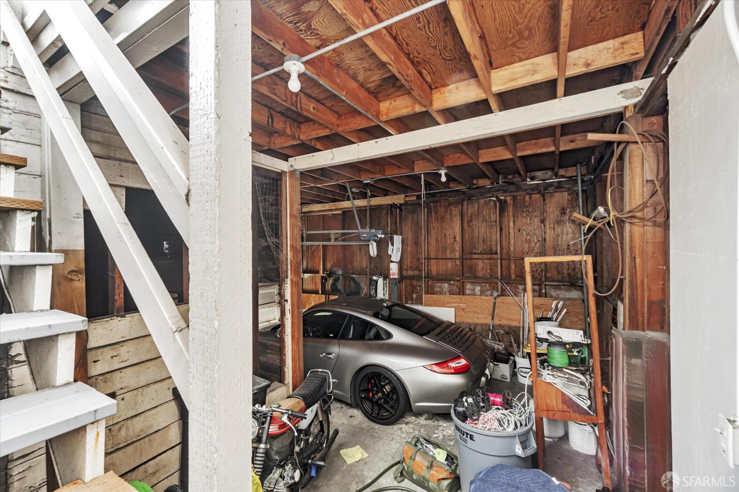 Detail Gallery Image 61 of 72 For 1733 Leavenworth St, San Francisco,  CA 94109 - – Beds | – Baths