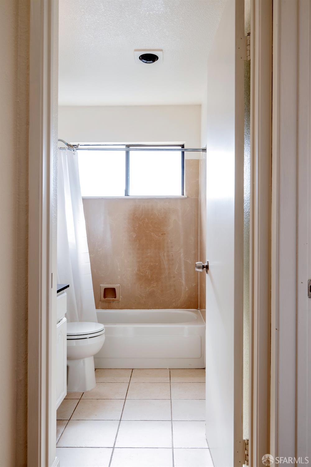 Detail Gallery Image 52 of 75 For 15065 Hesperian Blvd #22,  San Leandro,  CA 94578 - 2 Beds | 1 Baths