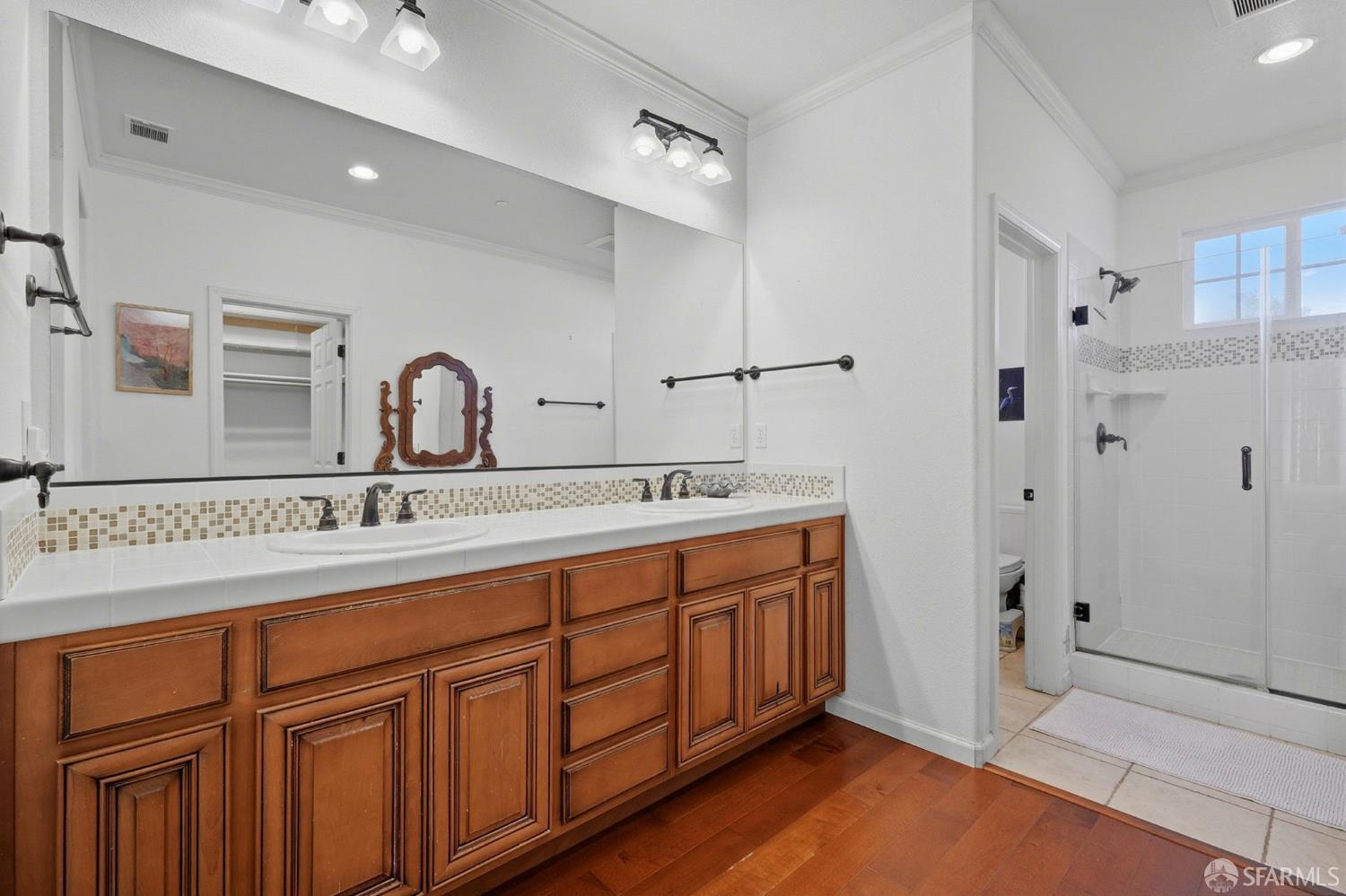 Detail Gallery Image 25 of 48 For 820 Almar Ave, Santa Cruz,  CA 95060 - 3 Beds | 2/1 Baths