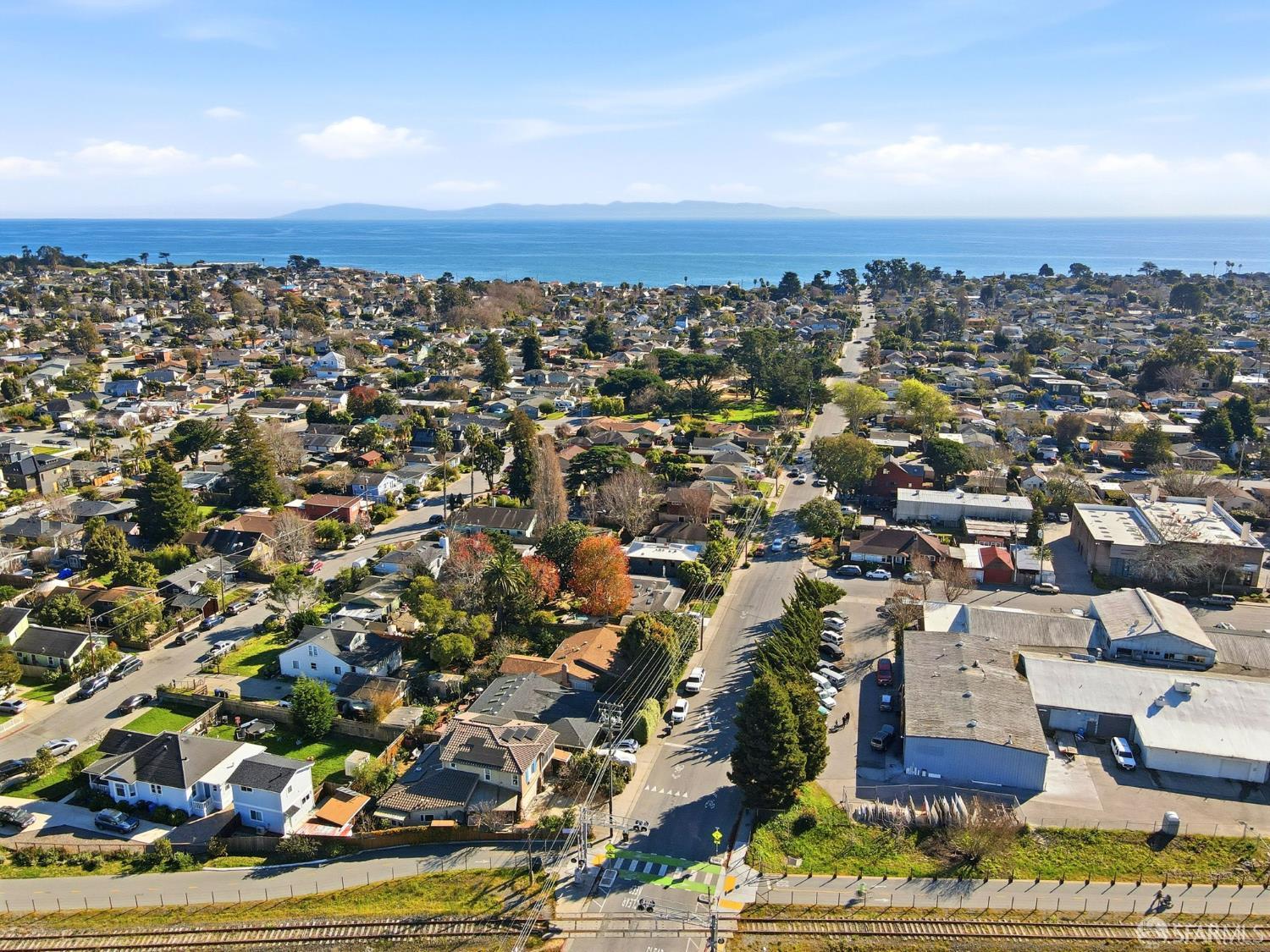 Detail Gallery Image 40 of 48 For 820 Almar Ave, Santa Cruz,  CA 95060 - 3 Beds | 2/1 Baths