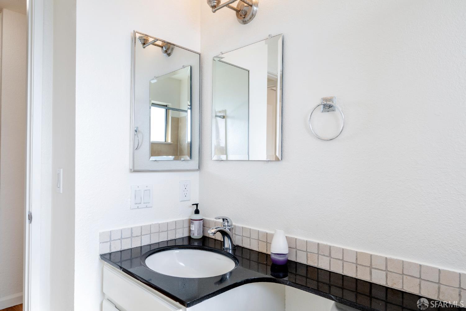 Detail Gallery Image 54 of 75 For 15065 Hesperian Blvd #22,  San Leandro,  CA 94578 - 2 Beds | 1 Baths