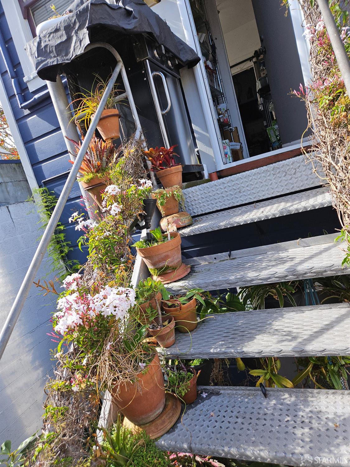 Detail Gallery Image 14 of 15 For 39 Moss St, San Francisco,  CA 94103 - 2 Beds | 1 Baths