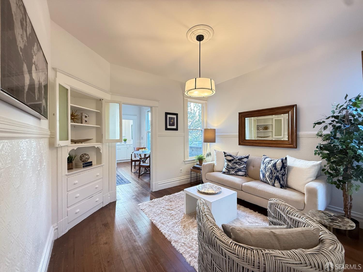 Detail Gallery Image 8 of 15 For 39 Moss St, San Francisco,  CA 94103 - 2 Beds | 1 Baths