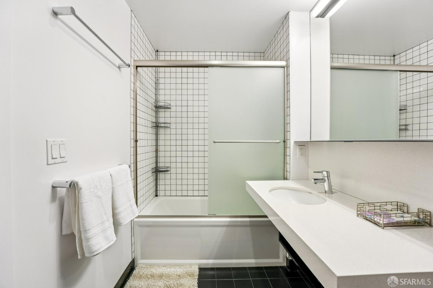 Detail Gallery Image 20 of 40 For 388 Fulton St #201,  San Francisco,  CA 94102 - 2 Beds | 1 Baths