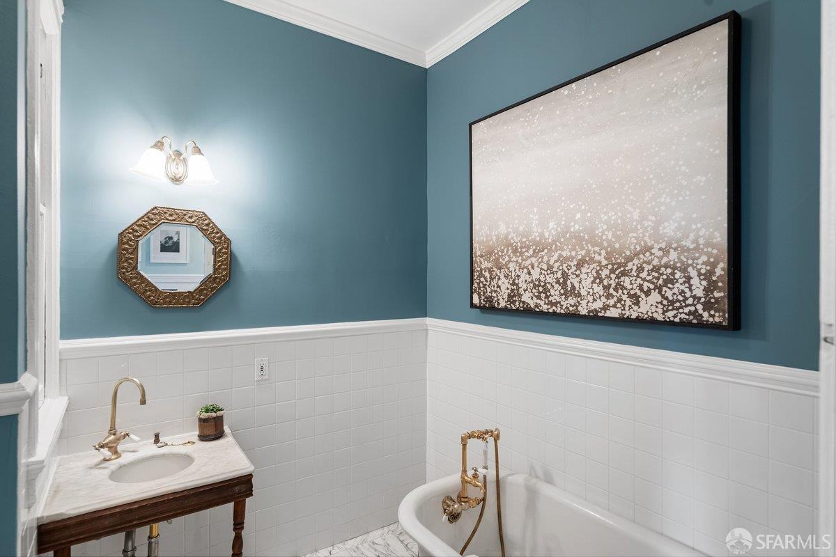 Photo #24: 426100700 Listing: Photo #24