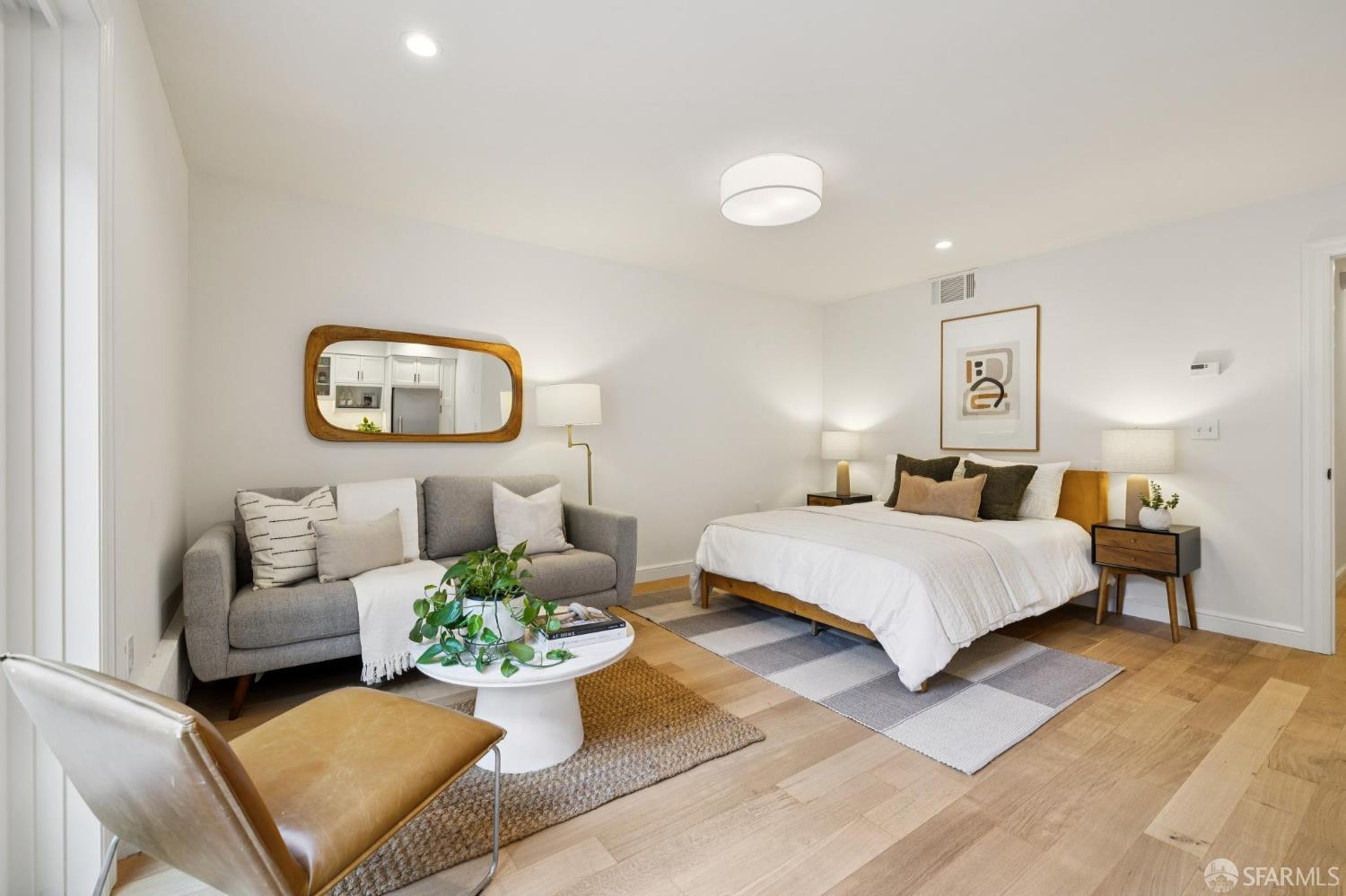 Detail Gallery Image 33 of 39 For 826 Diamond St, San Francisco,  CA 94114 - 4 Beds | 4 Baths