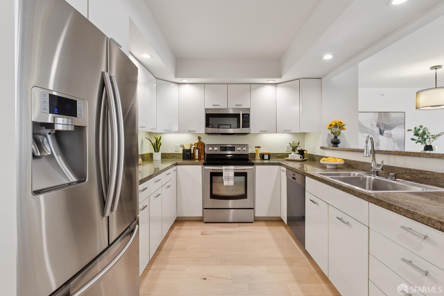 Detail Gallery Image 8 of 24 For 1438 Green St 3b,  San Francisco,  CA 94109 - 1 Beds | 1 Baths