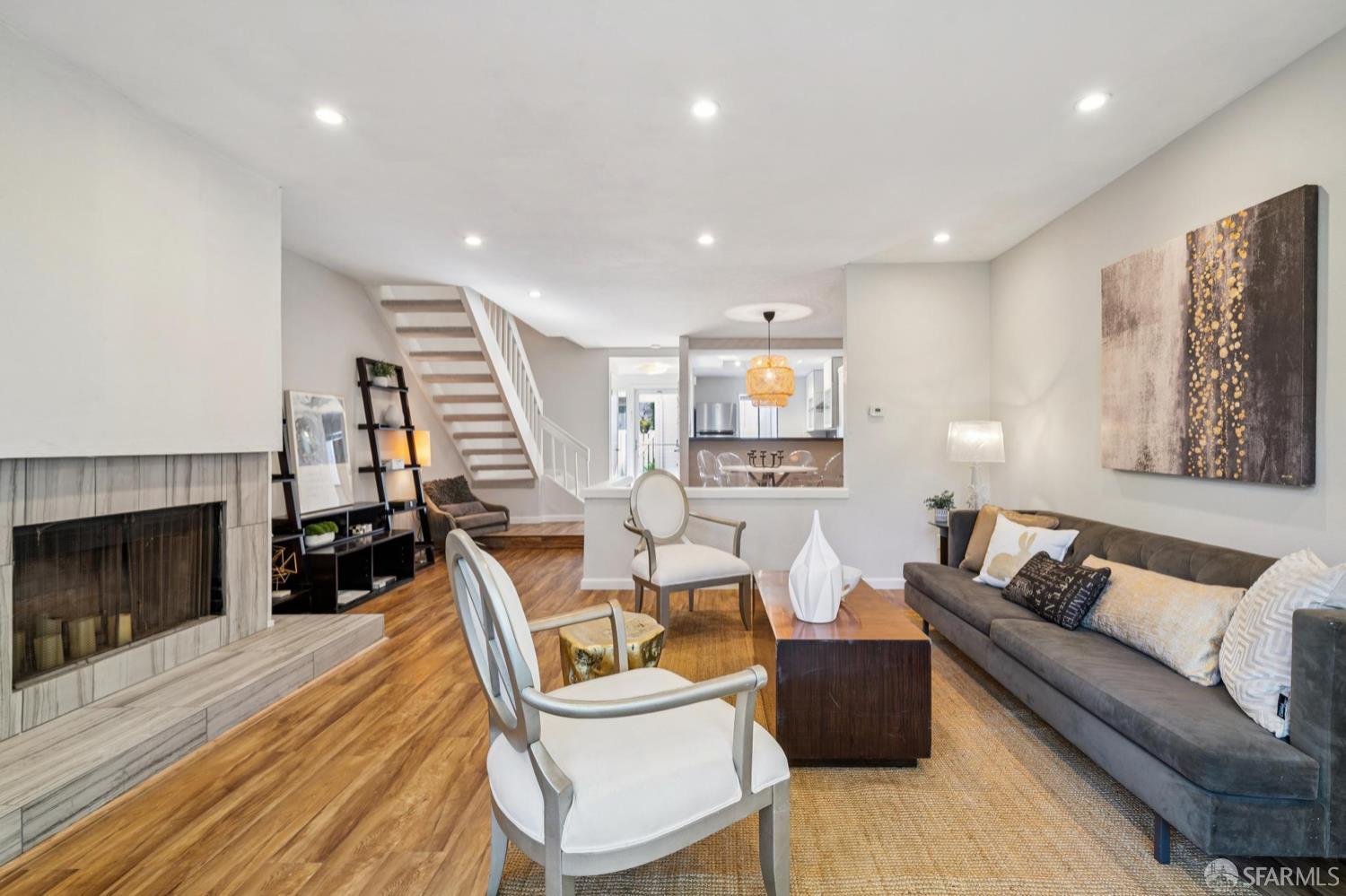 Detail Gallery Image 10 of 54 For 2545 Treeside Way, San Pablo,  CA 94806 - 2 Beds | 2/1 Baths