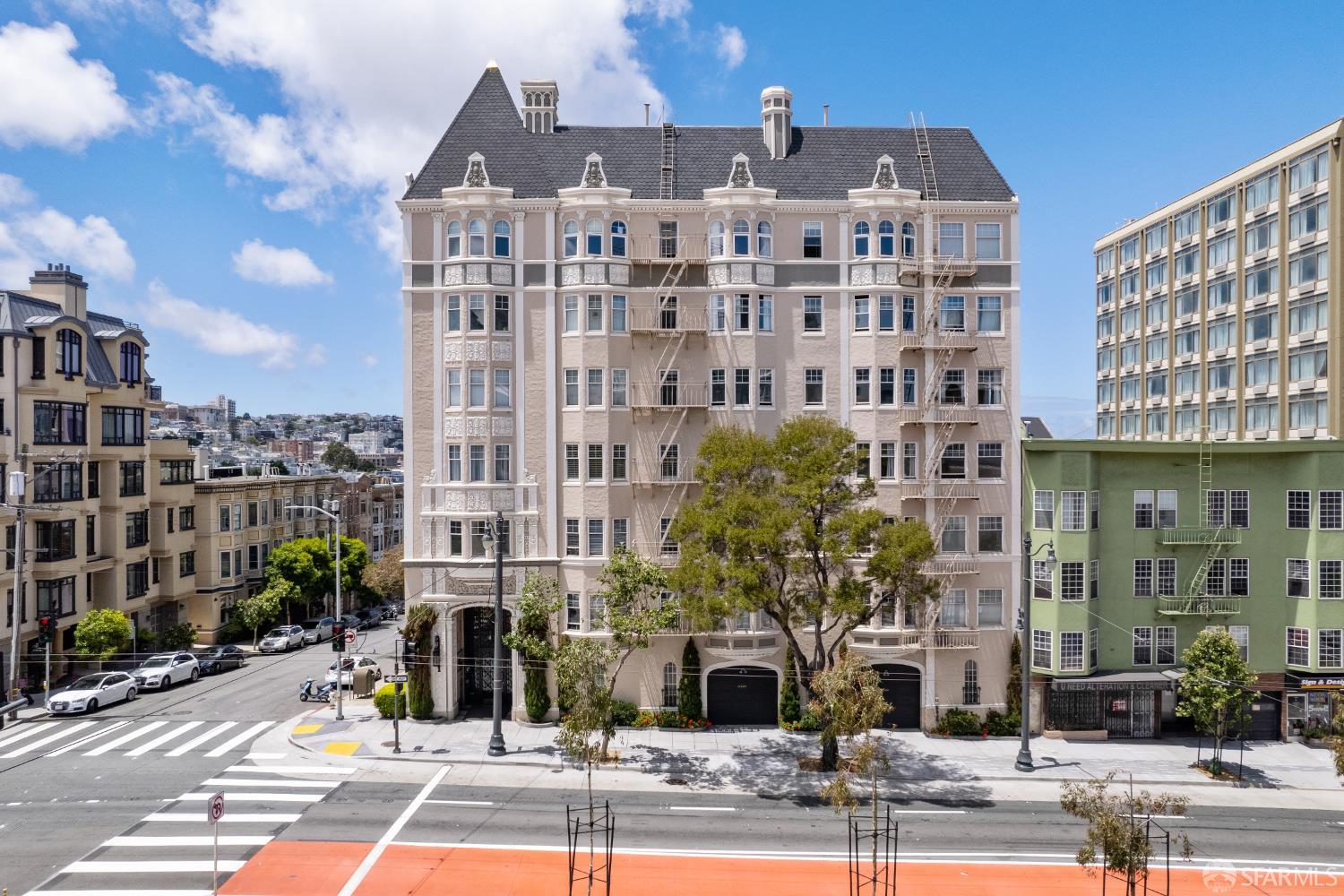 Detail Gallery Image 2 of 56 For 2701 Van Ness Ave #403,  San Francisco,  CA 94109 - 0 Beds | 1 Baths