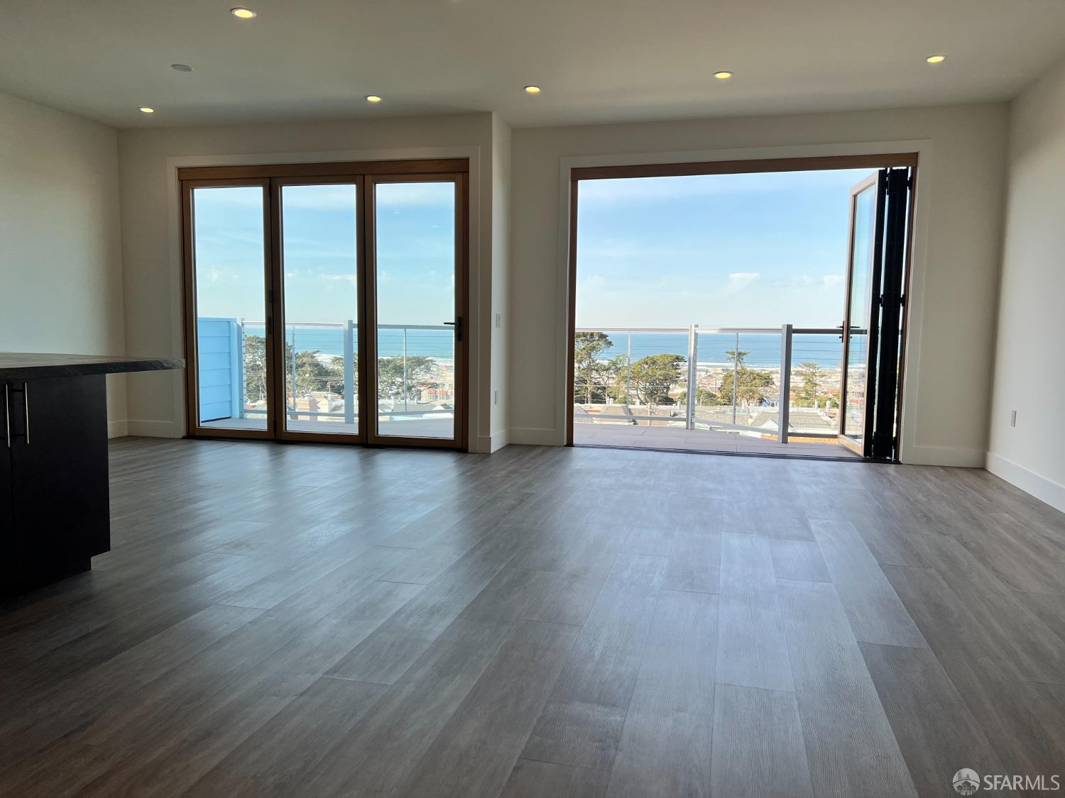 Detail Gallery Image 25 of 82 For 1671 34th Ave, San Francisco,  CA 94122 - 5 Beds | 3 Baths