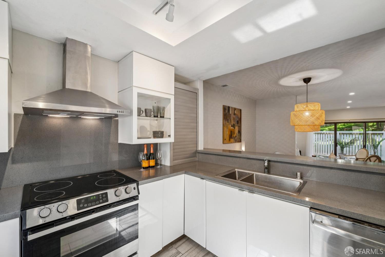 Detail Gallery Image 22 of 54 For 2545 Treeside Way, San Pablo,  CA 94806 - 2 Beds | 2/1 Baths