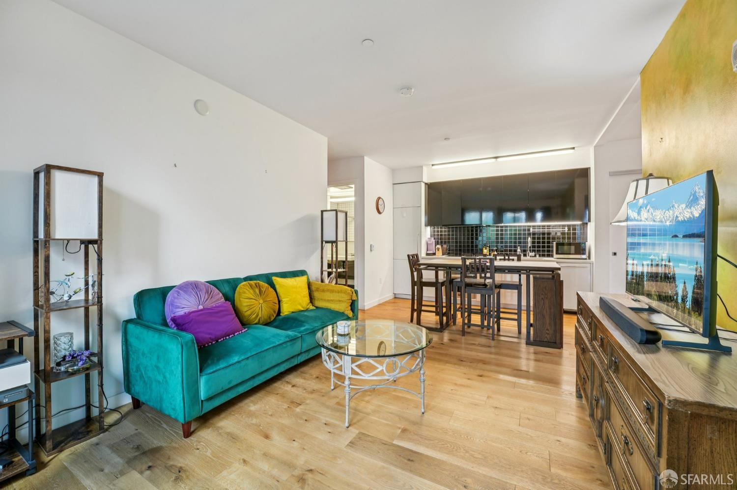 Detail Gallery Image 5 of 40 For 388 Fulton St #201,  San Francisco,  CA 94102 - 2 Beds | 1 Baths