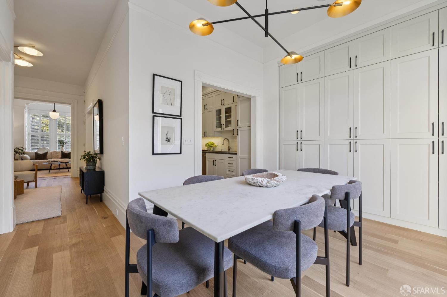 Detail Gallery Image 16 of 39 For 826 Diamond St, San Francisco,  CA 94114 - 4 Beds | 4 Baths