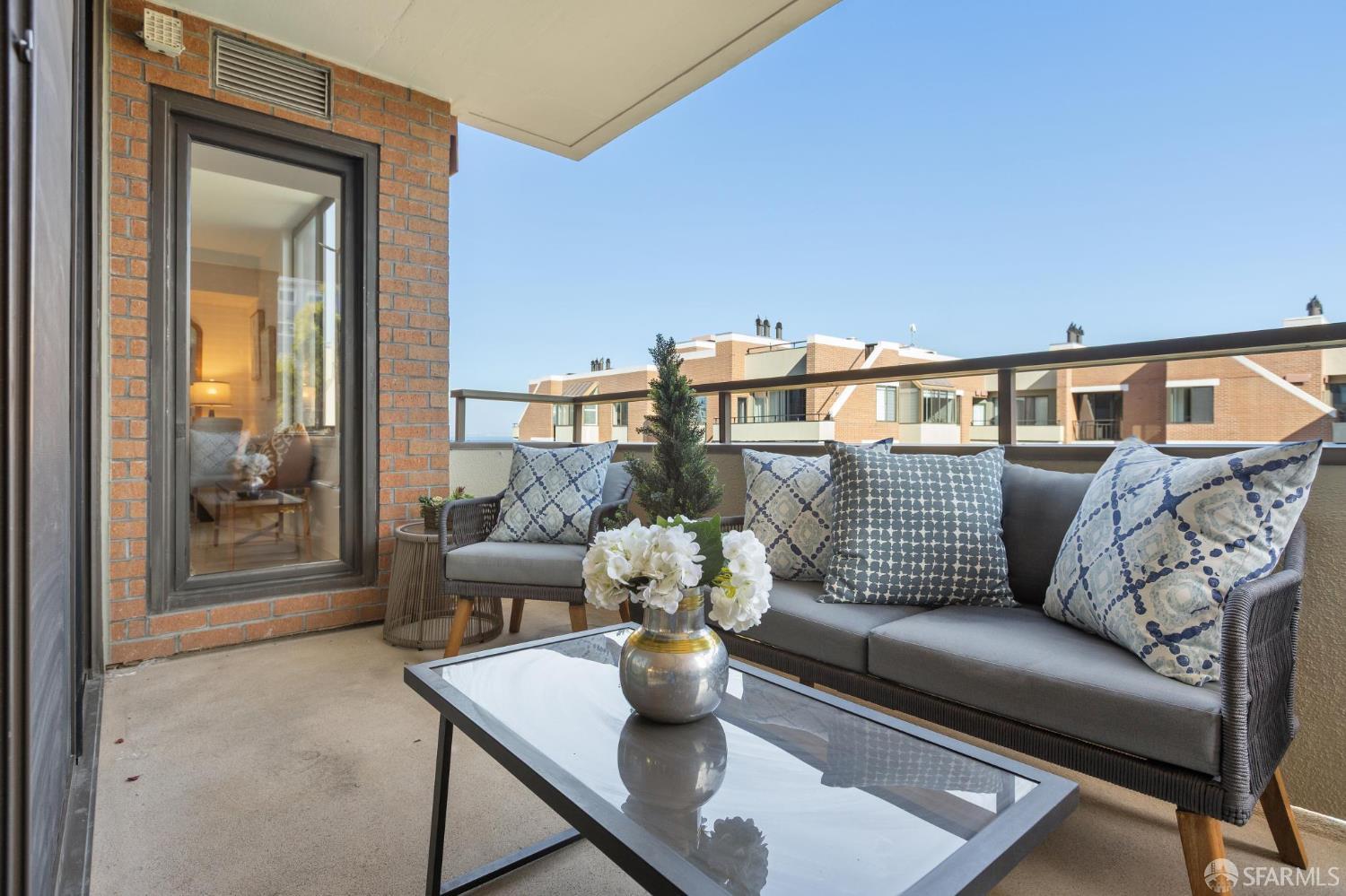 Detail Gallery Image 57 of 61 For 101 Lombard 407w,  San Francisco,  CA 94111 - 2 Beds | 2 Baths