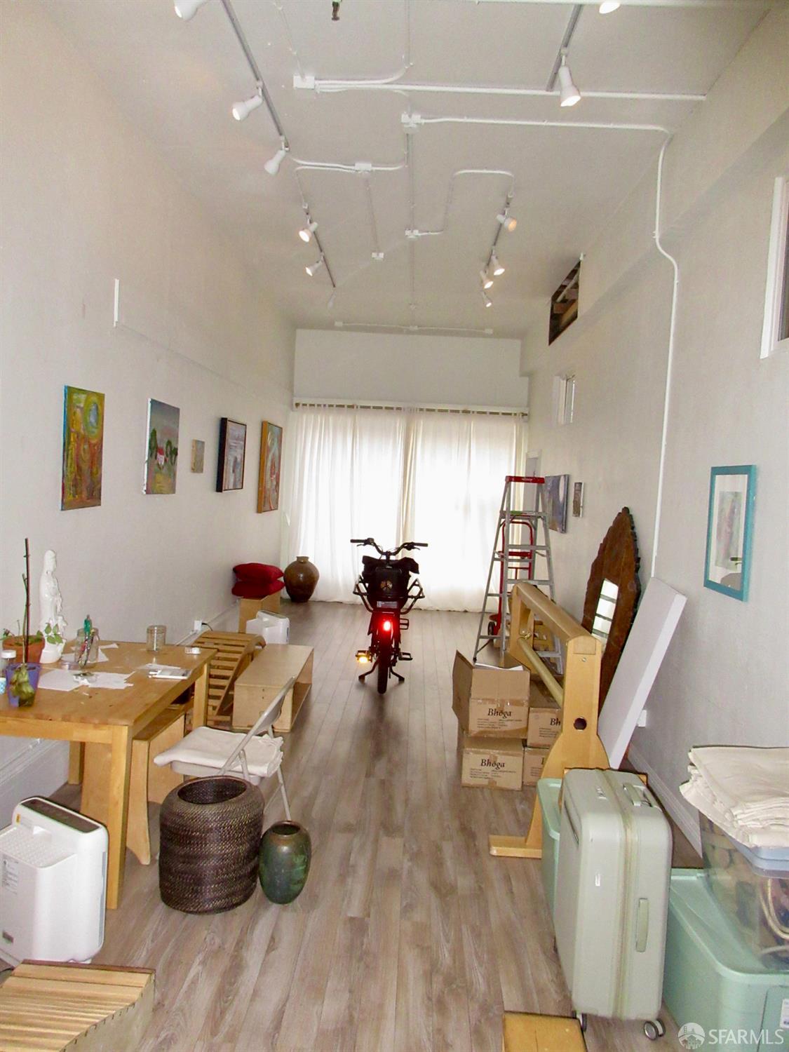 Detail Gallery Image 13 of 20 For 1348 9th Ave, San Francisco,  CA 94122 - – Beds | – Baths