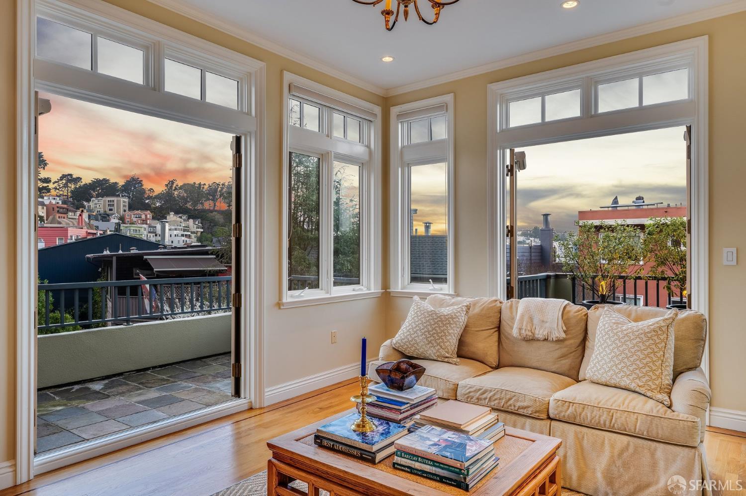 Detail Gallery Image 11 of 50 For 192 Graystone Ter, San Francisco,  CA 94114 - 3 Beds | 2/1 Baths