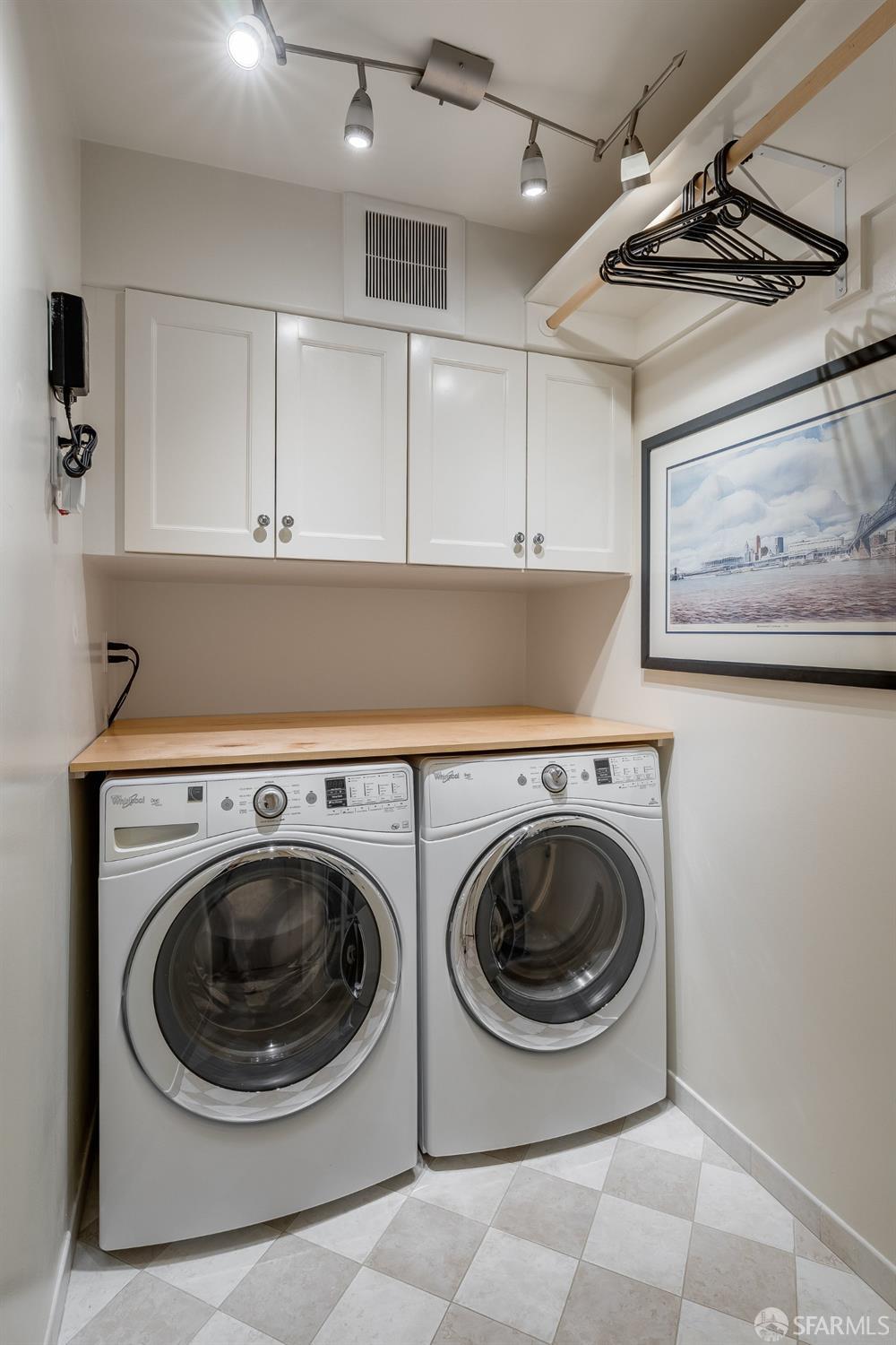 Detail Gallery Image 47 of 50 For 192 Graystone Ter, San Francisco,  CA 94114 - 3 Beds | 2/1 Baths