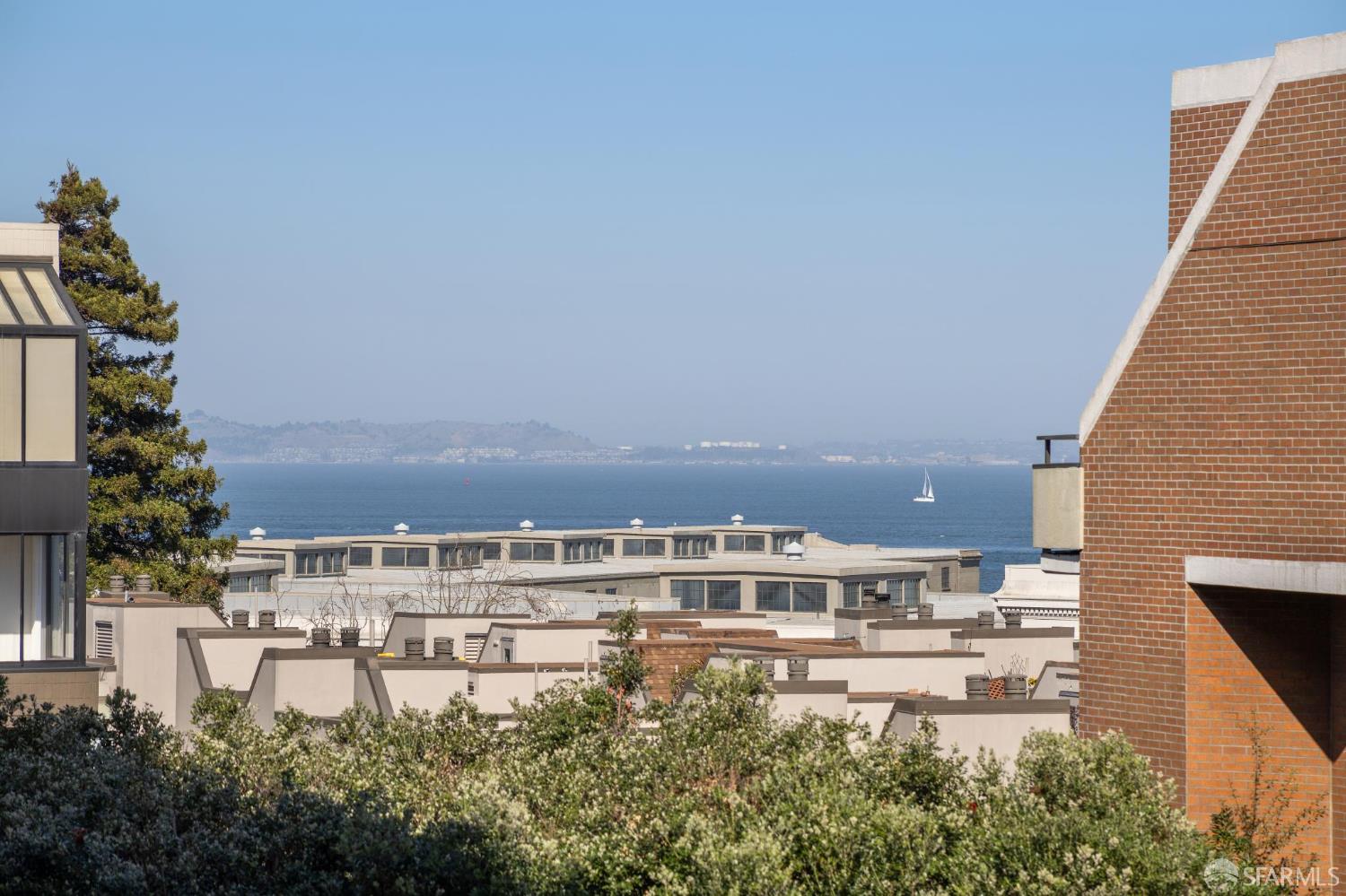 Detail Gallery Image 3 of 61 For 101 Lombard 407w,  San Francisco,  CA 94111 - 2 Beds | 2 Baths