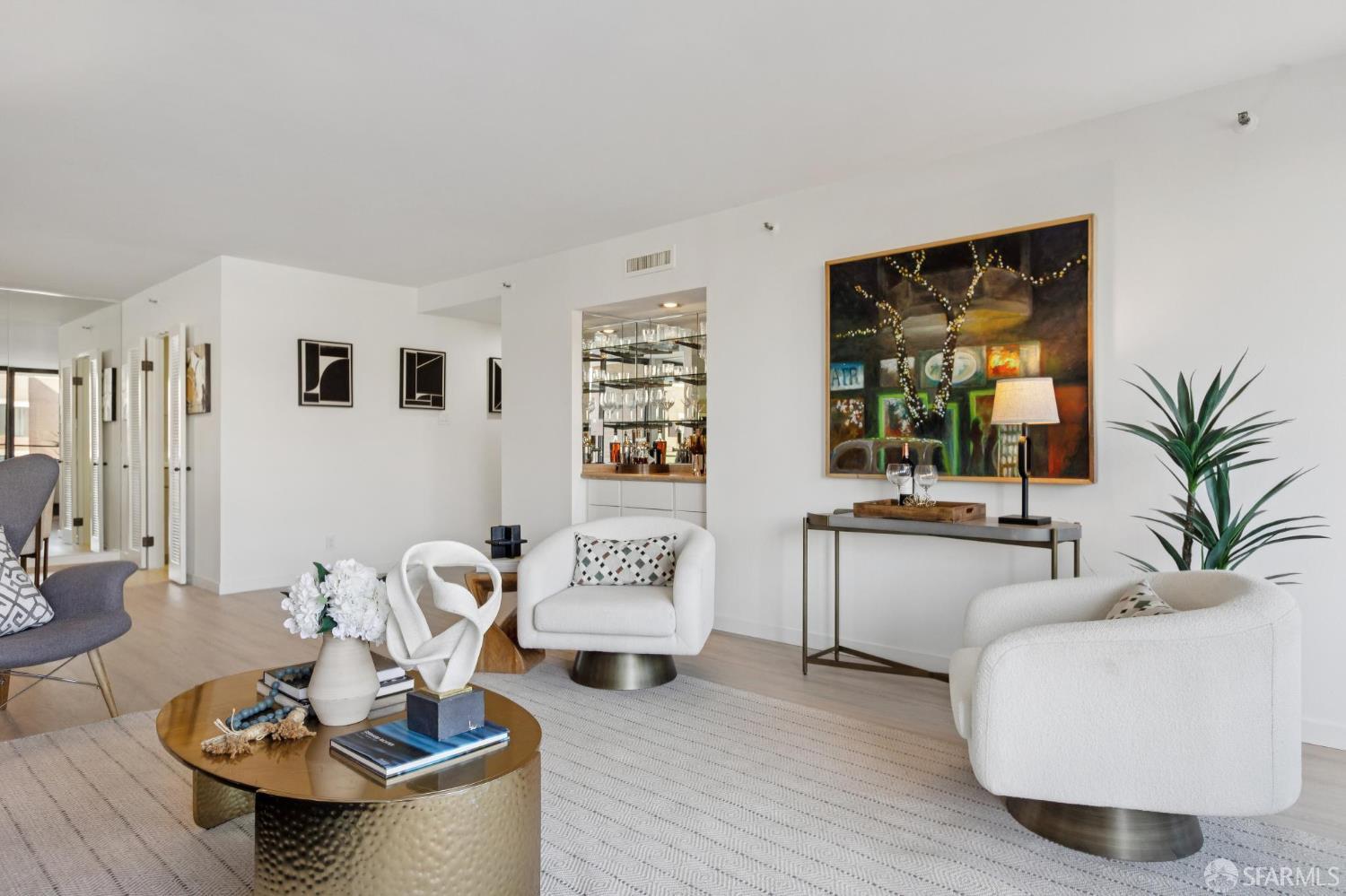 Detail Gallery Image 25 of 61 For 101 Lombard 407w,  San Francisco,  CA 94111 - 2 Beds | 2 Baths