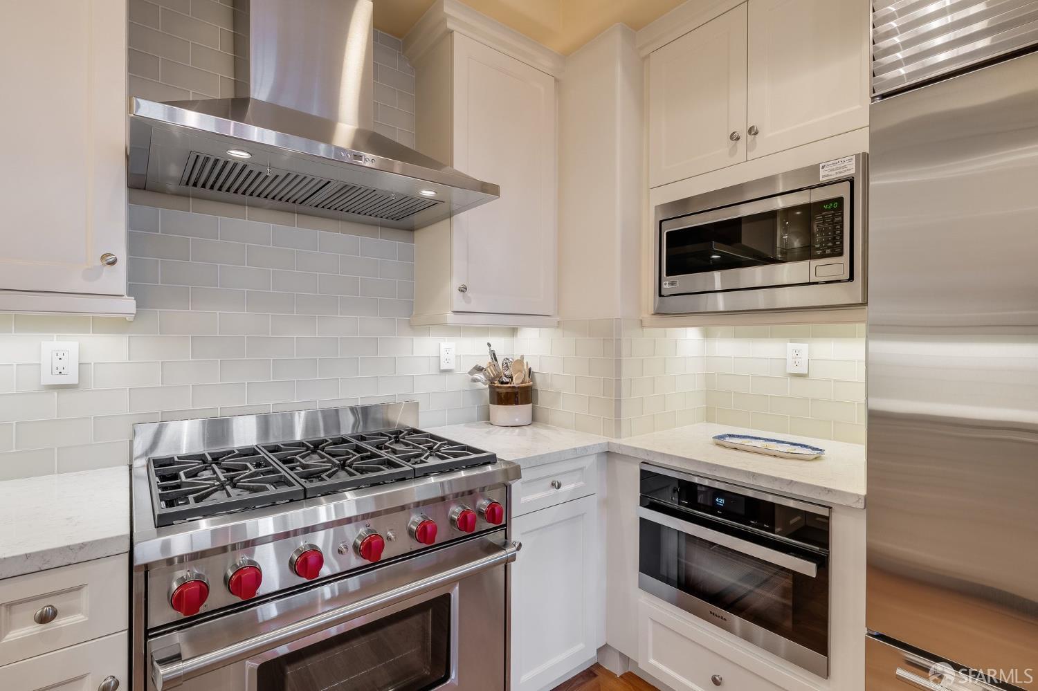 Detail Gallery Image 25 of 50 For 192 Graystone Ter, San Francisco,  CA 94114 - 3 Beds | 2/1 Baths