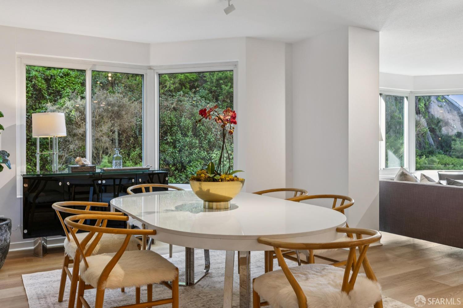 Detail Gallery Image 6 of 39 For 111 Chestnut St #303,  San Francisco,  CA 94111 - 2 Beds | 2 Baths