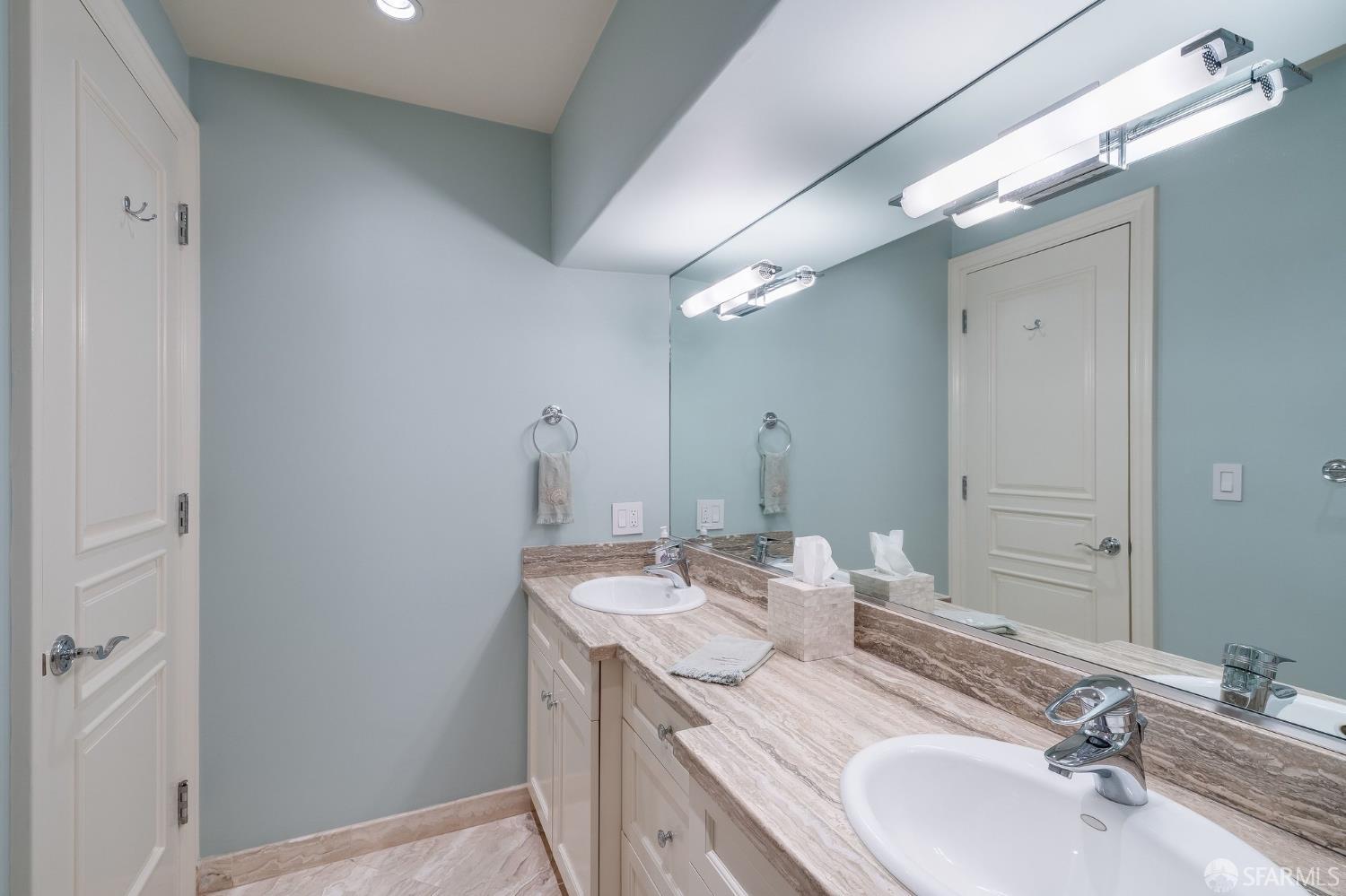 Detail Gallery Image 44 of 50 For 192 Graystone Ter, San Francisco,  CA 94114 - 3 Beds | 2/1 Baths