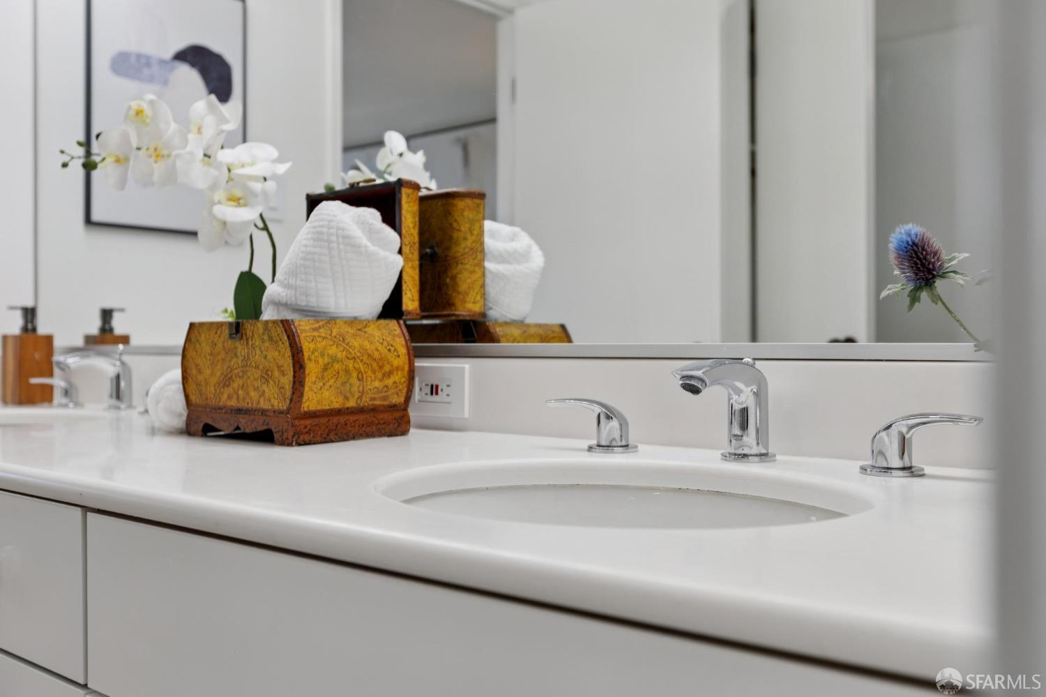 Detail Gallery Image 36 of 61 For 101 Lombard 407w,  San Francisco,  CA 94111 - 2 Beds | 2 Baths