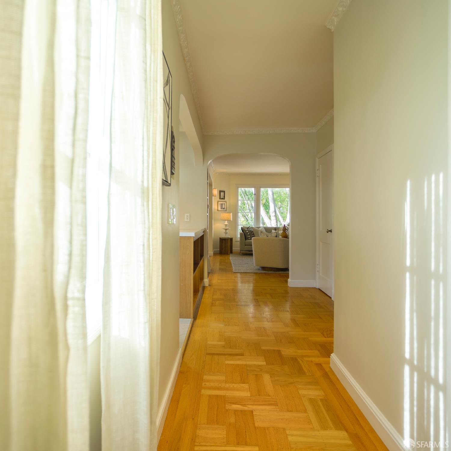 Detail Gallery Image 36 of 41 For 209 Noe St, San Francisco,  CA 94114 - 2 Beds | 1/1 Baths