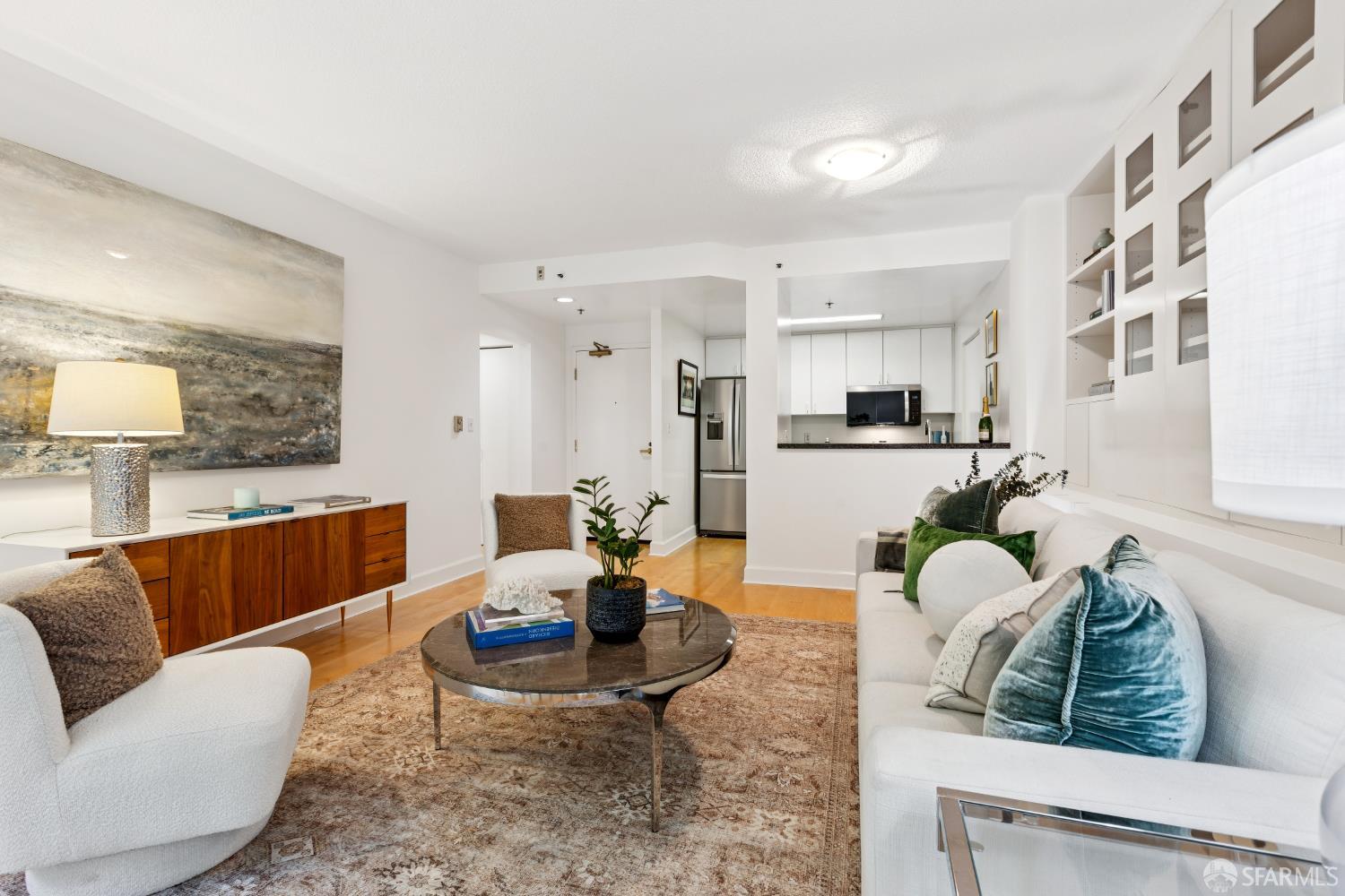 Photo #4: 426102362 Listing: Photo #4