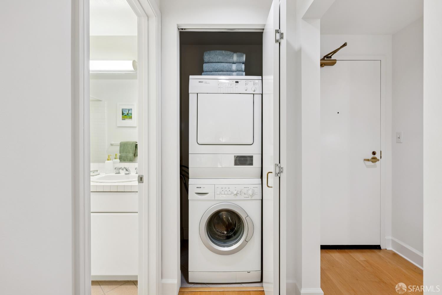 Photo #27: 426102362 Listing: Photo #27