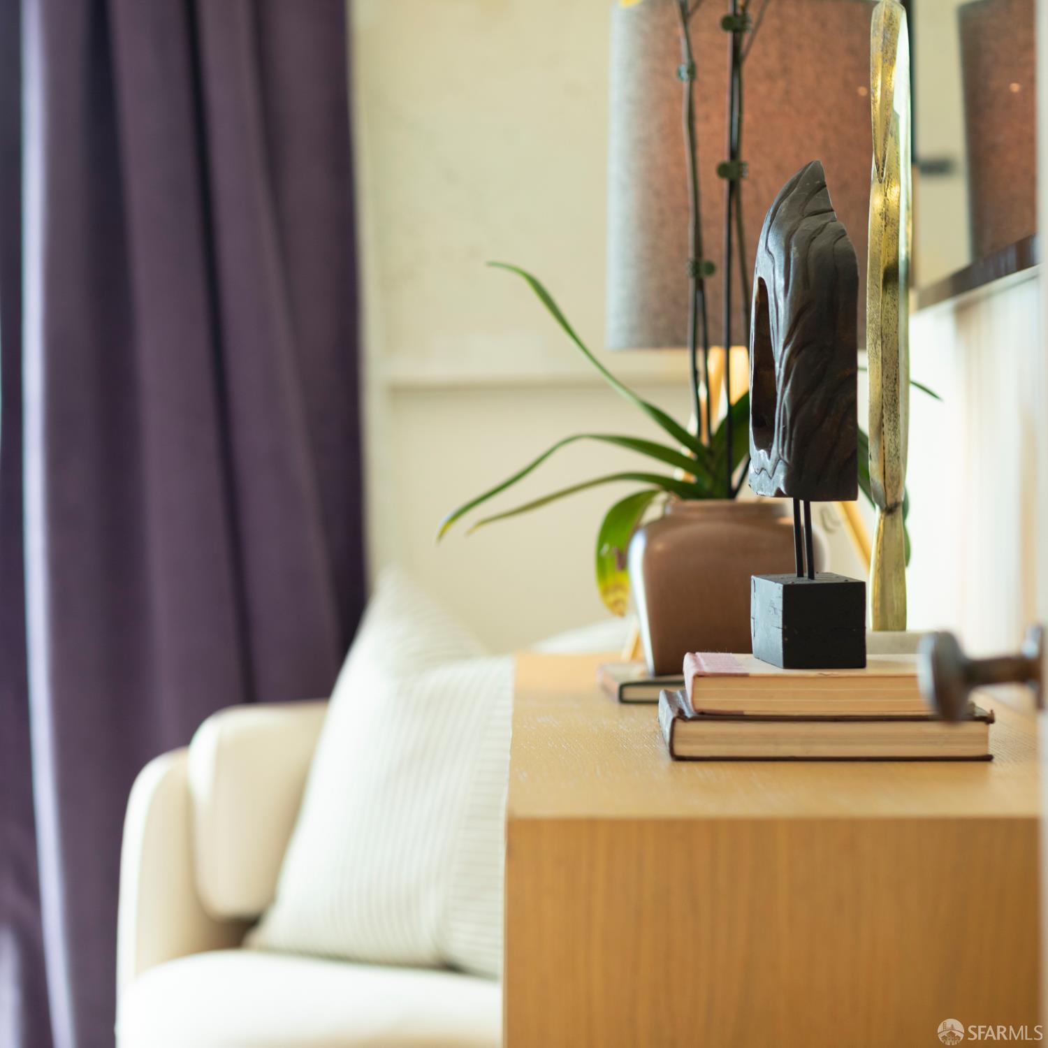 Detail Gallery Image 30 of 41 For 209 Noe St, San Francisco,  CA 94114 - 2 Beds | 1/1 Baths