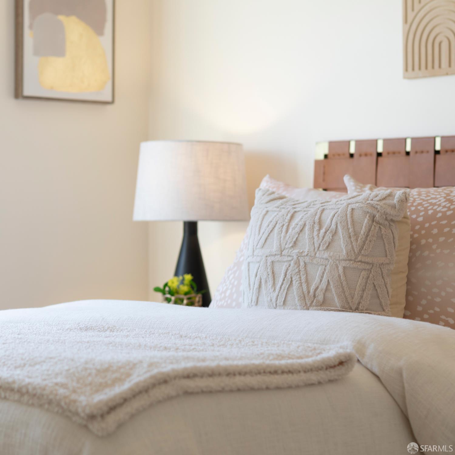 Detail Gallery Image 28 of 41 For 209 Noe St, San Francisco,  CA 94114 - 2 Beds | 1/1 Baths