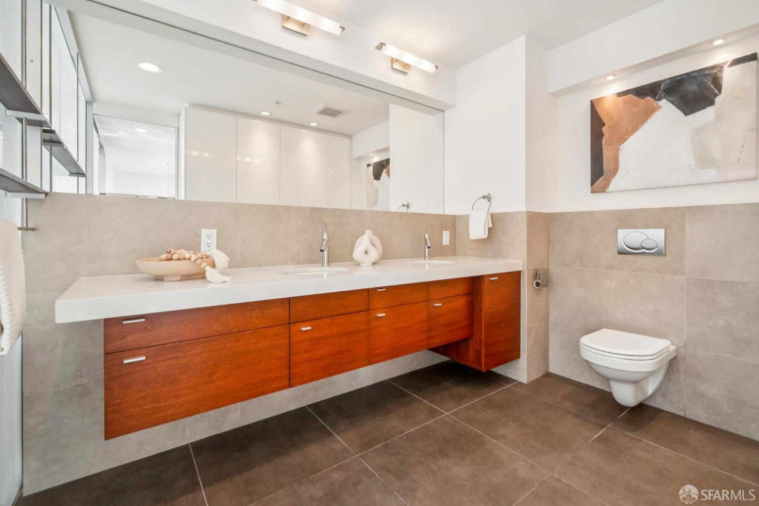 Detail Gallery Image 43 of 70 For 142 Russ St #4,  San Francisco,  CA 94103 - 3 Beds | 2/1 Baths