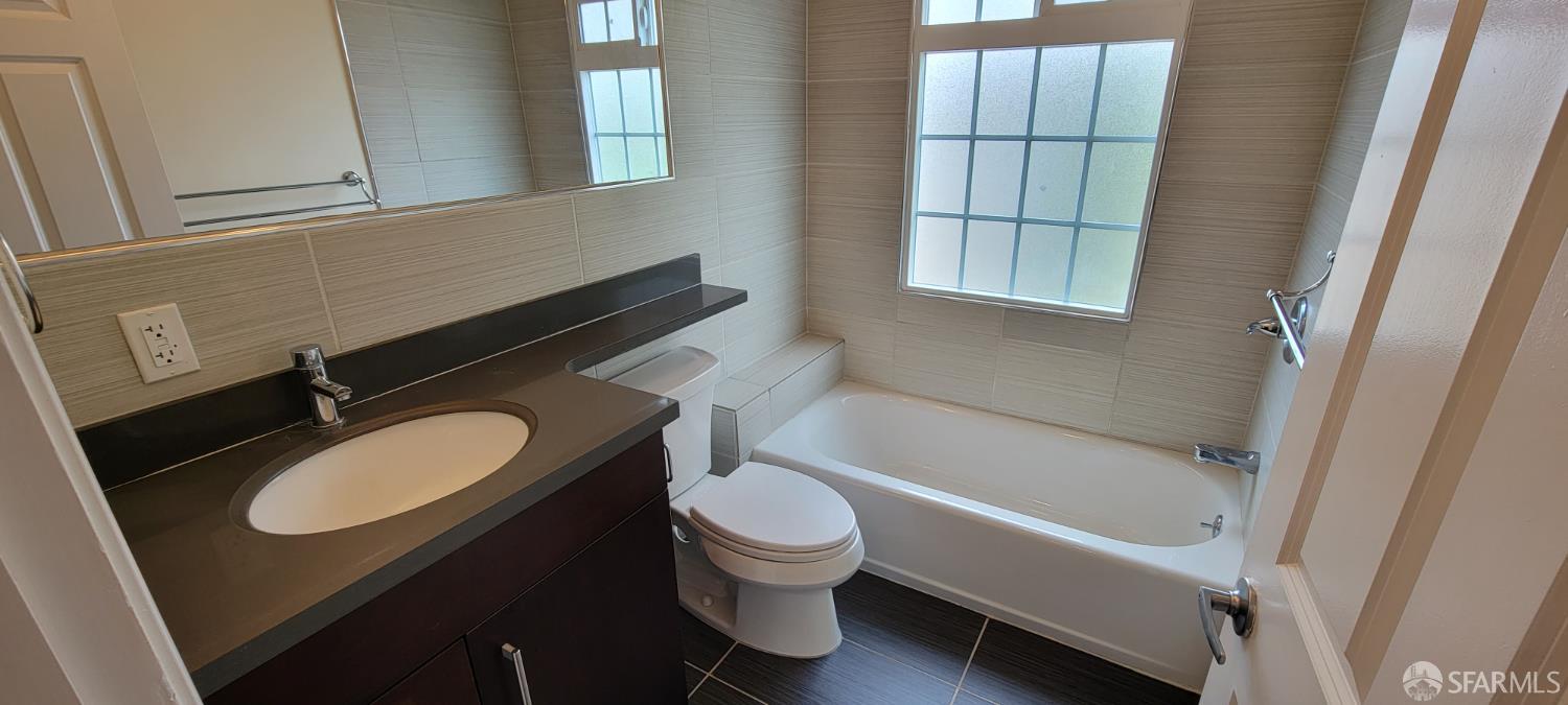 Detail Gallery Image 7 of 8 For 5922 Camden St, Oakland,  CA 94605 - – Beds | – Baths