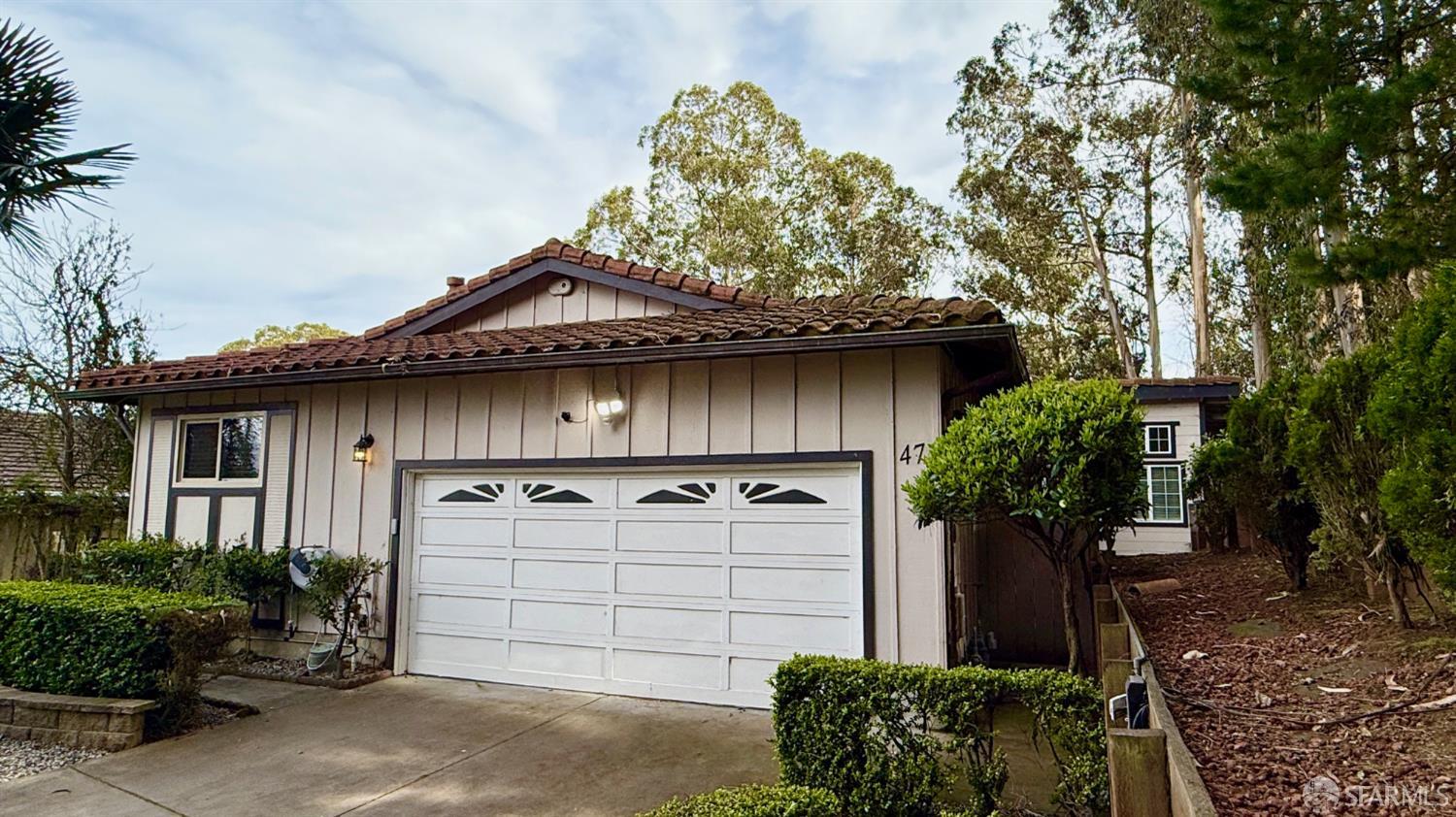 Detail Gallery Image 4 of 49 For 47 Seville Way, South San Francisco,  CA 94080 - 5 Beds | 3 Baths