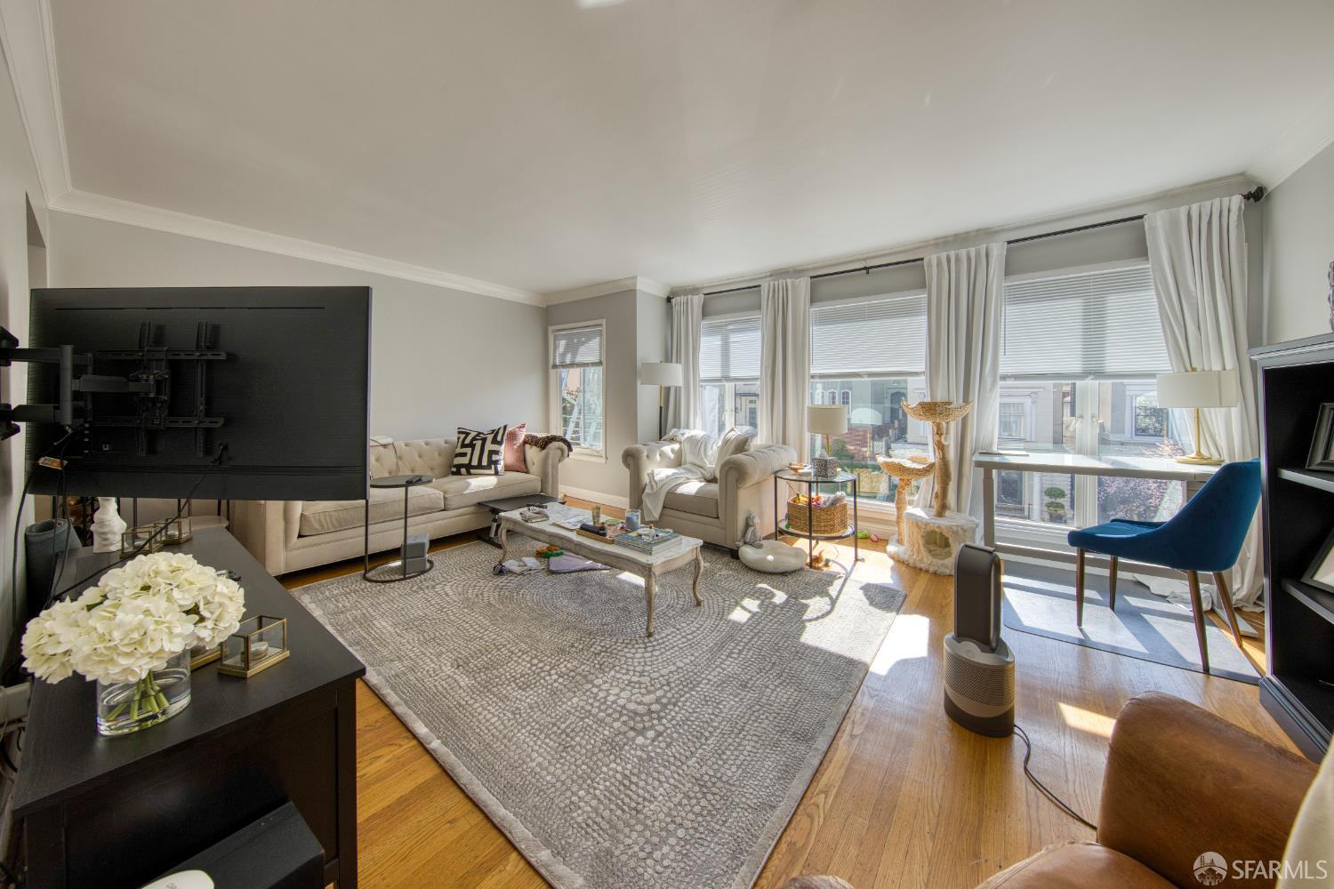 Detail Gallery Image 14 of 19 For 2240 Pacific Ave, San Francisco,  CA 94115 - – Beds | – Baths